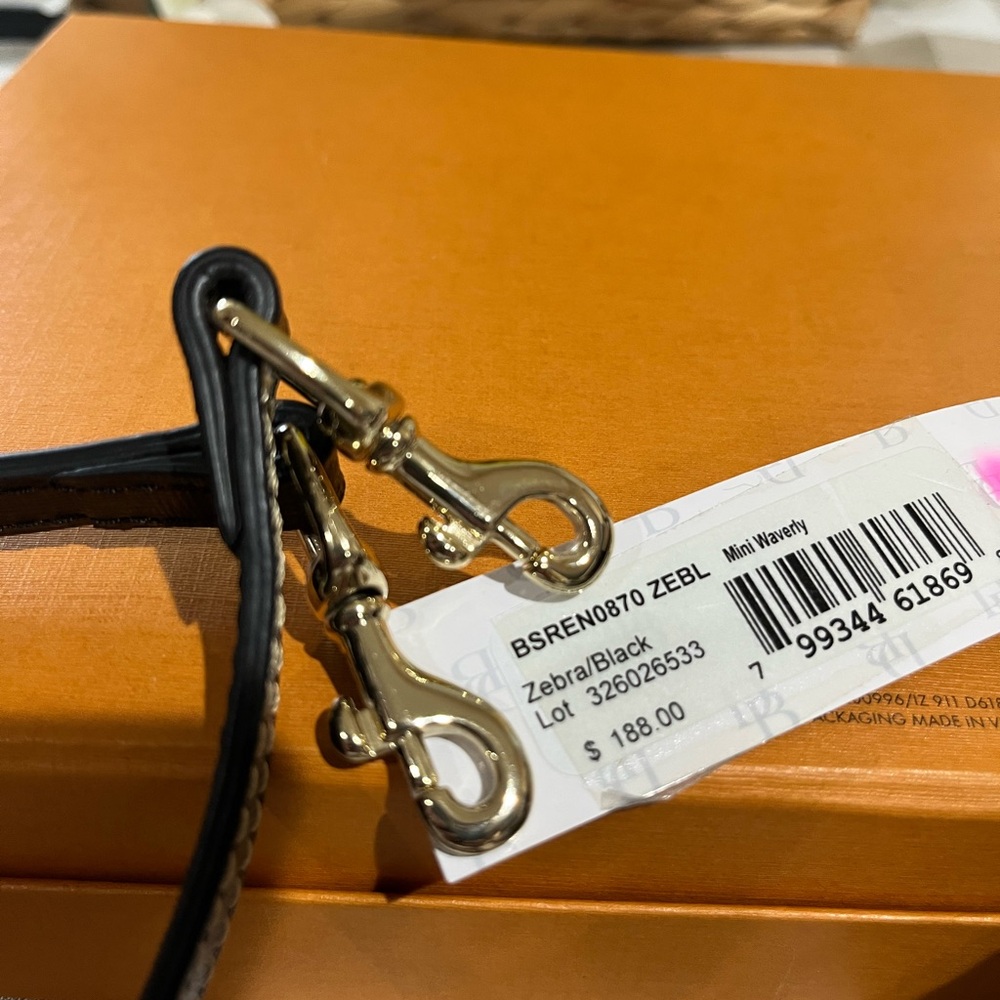 Dooney & Bourke Zebra tote NWT - Picture 6 of 8